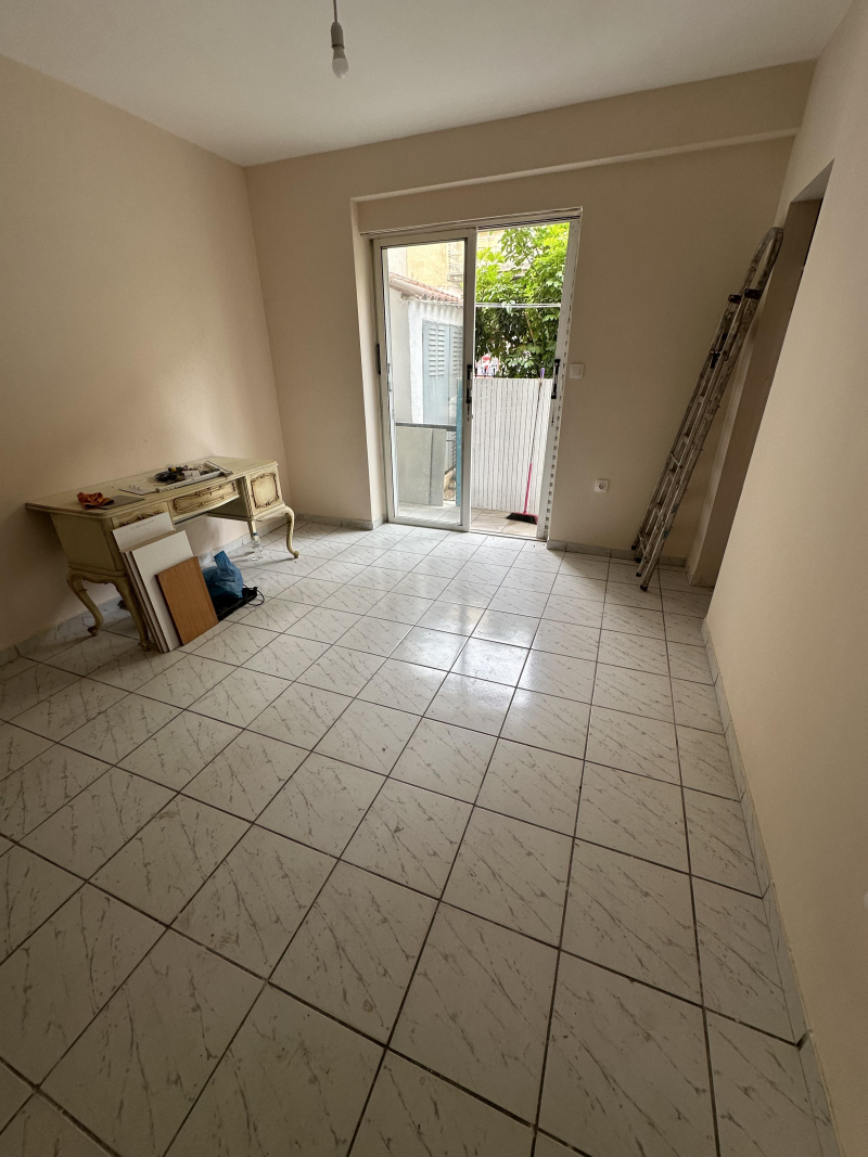 property-img