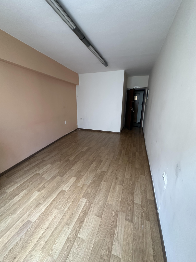 property-img